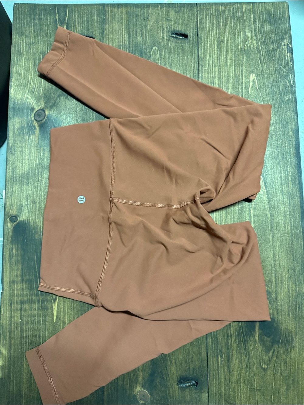 Lululemon Wunder Train Leggings - Picture 2 of 8